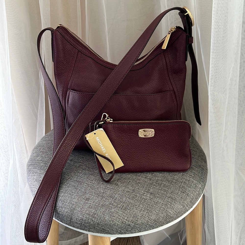 MICHAEL Michael Kors Fulton LG Messenger Leather
